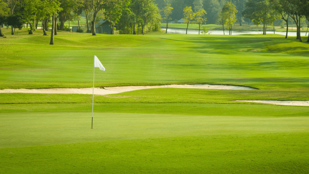 Five Cuyahoga Falls area golf courses that are sure to please.